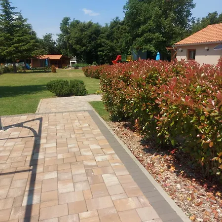 Guest house Flora Pazin
