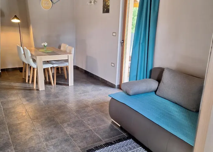 Πανσιόν Flora 4*