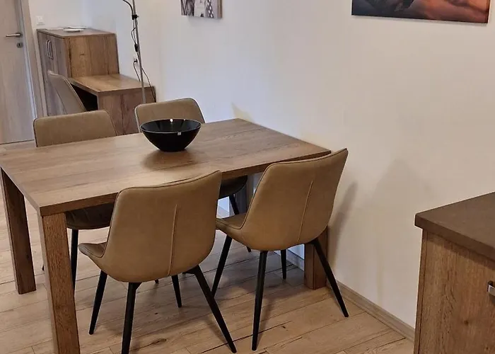 Πανσιόν Flora