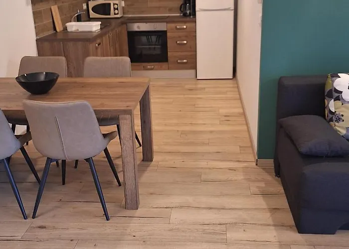 Πανσιόν Flora