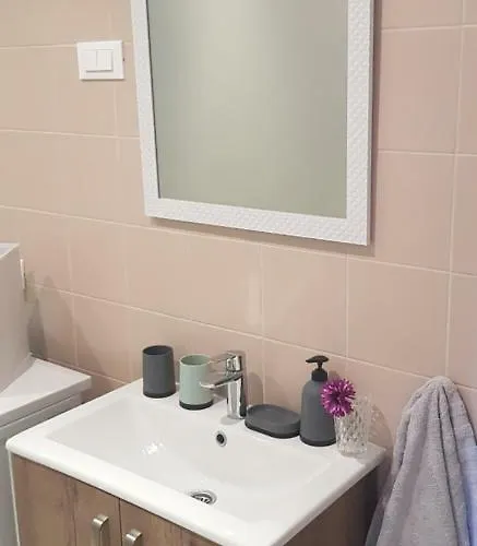 Flora Πανσιόν Pazin